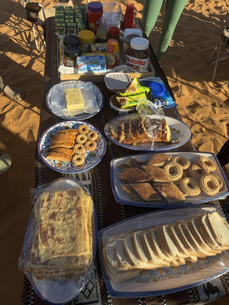 Petit-déjeuner au bivouac