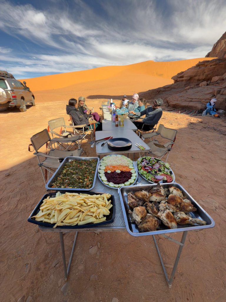 Repas en plein air sur la dune