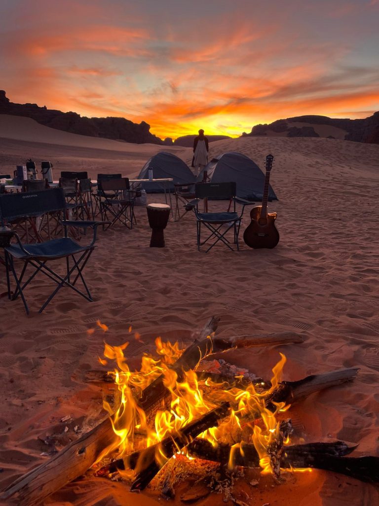 Feu de camp au bivouac
