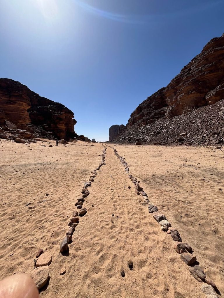 Sefar – Traces de pas dans le sable