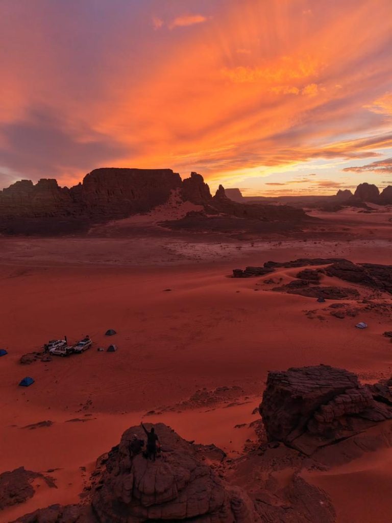 Tadrart – Dunes rouges au crépuscule